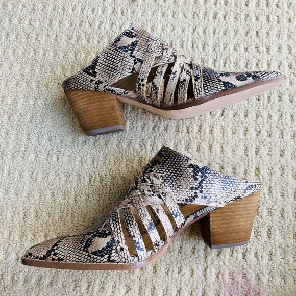 Coconuts By Matisse High Heel Mule Faux Python Upper Cut Outs Pointy Toes 8.5M - Picture 11 of 11